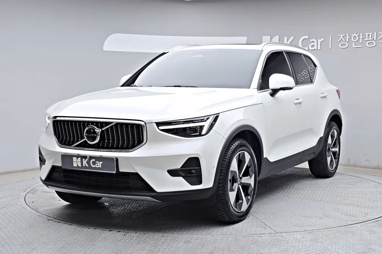 Volvo XC40 B4