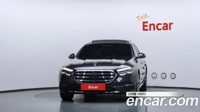 Mercedes-Benz E-Class E300 4MATIC, миниатюра 25