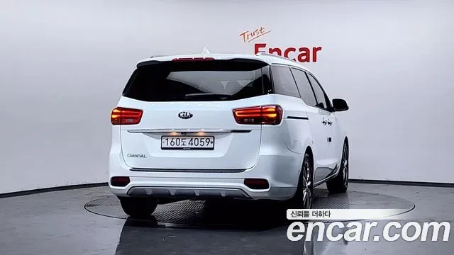 Kia Carnival 9 мест Prestige, миниатюра 3