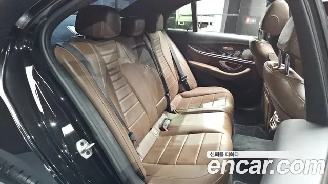 Mercedes-Benz E-Class E350 4MATIC, миниатюра 23