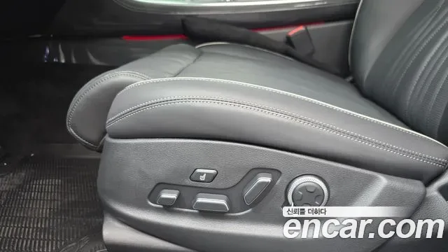 Genesis GV70 2.5T бензин AWD ( ), миниатюра 16