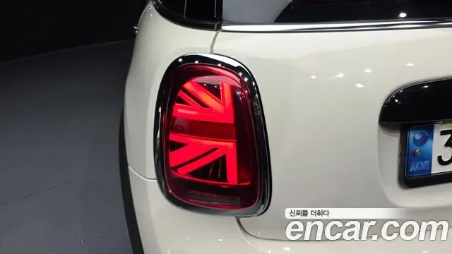 MINI Cooper III, миниатюра 8