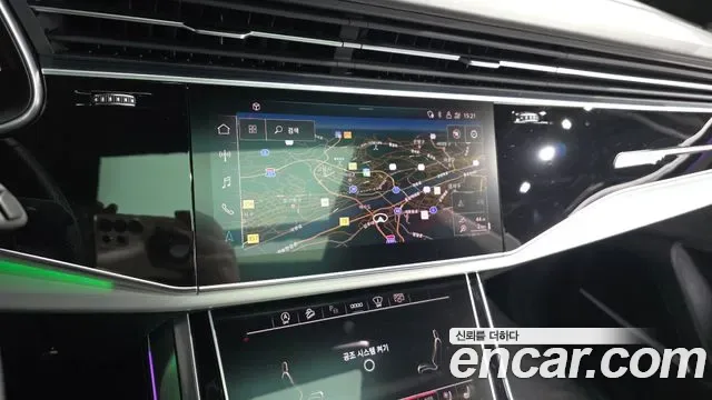 Audi Q8 55 TFSI Premium, миниатюра 7