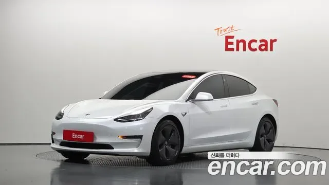 Tesla 3 RWD