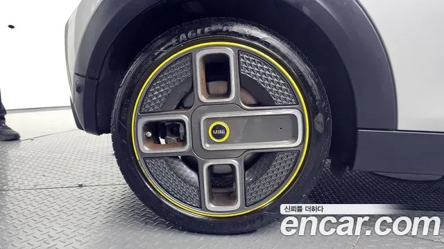 MINI Cooper SE III, миниатюра 6
